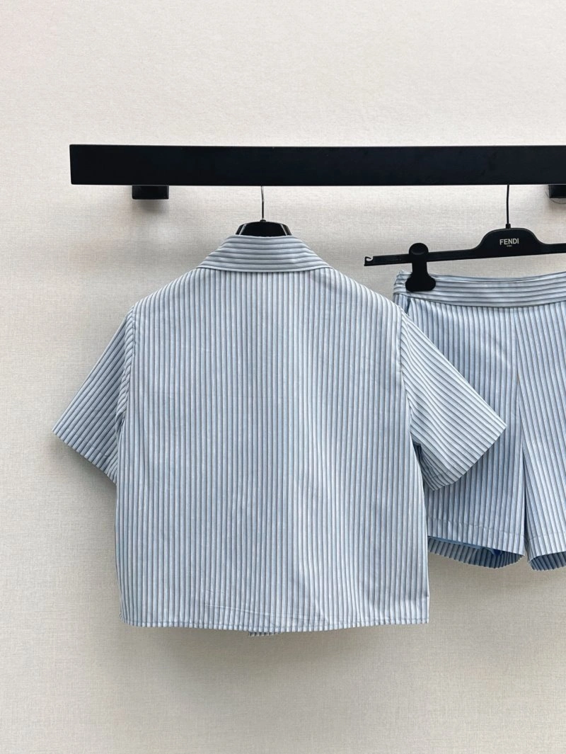 Breathable Fendi Short Suits 120461