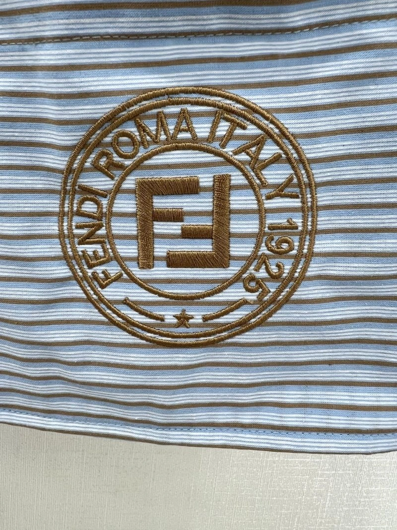 Vibrant Fendi Short Suits 120703