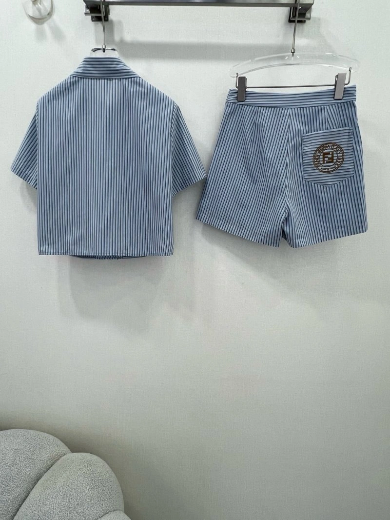 Vibrant Fendi Short Suits 120703
