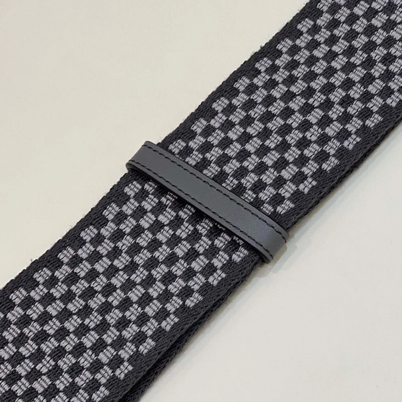 Flexible Fendi Shoulder Straps 57370