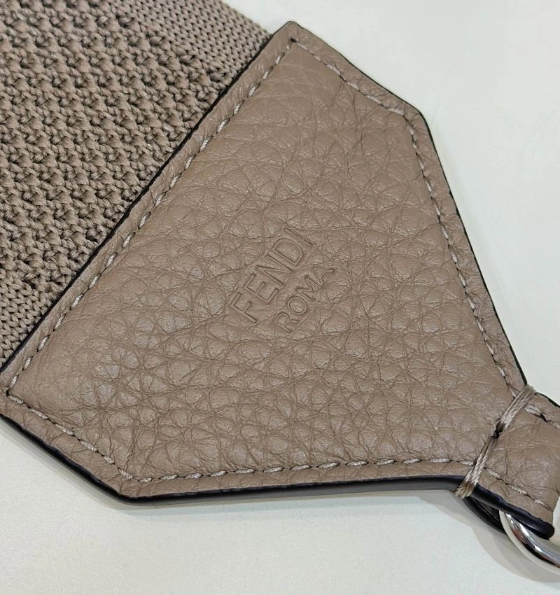 HighQuality Fendi Shoulder Straps 57373
