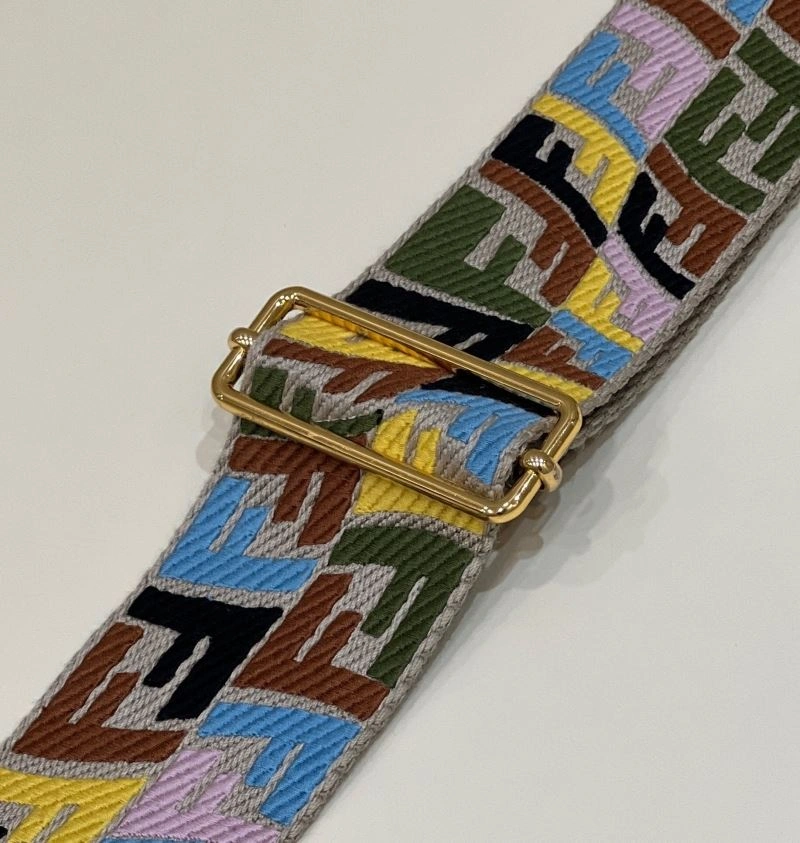 Fendi Shoulder Straps WellDesigned 57346