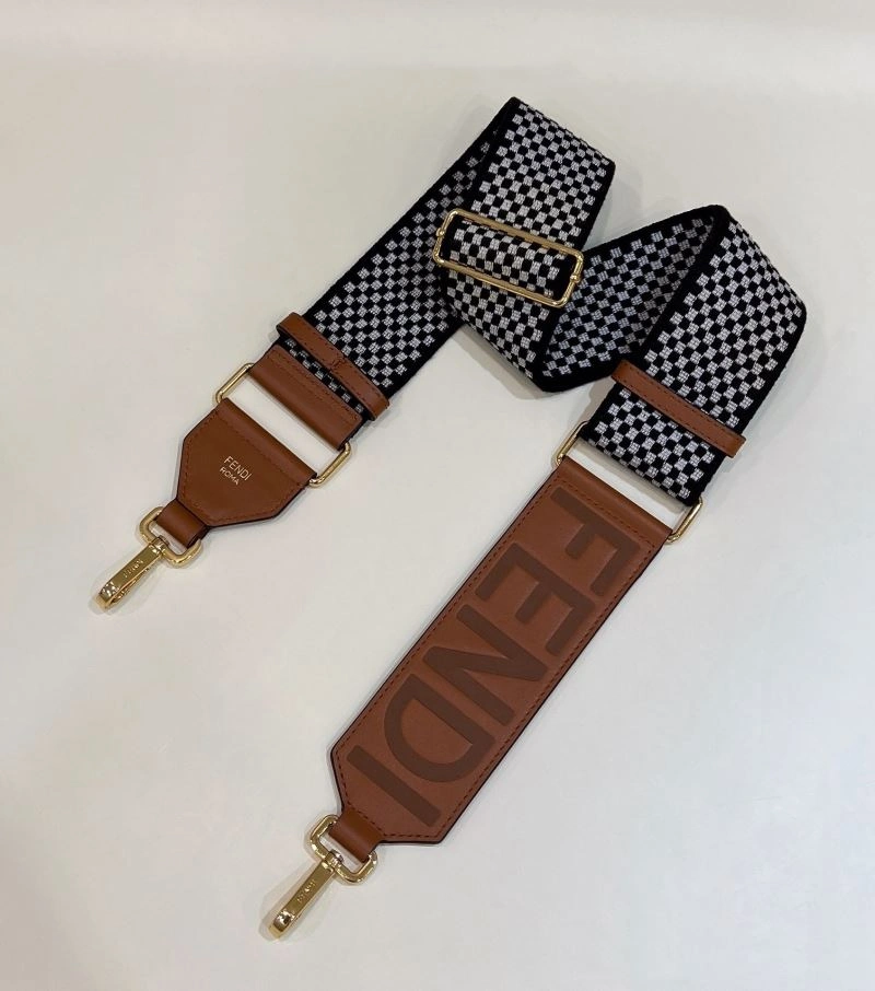 Casual Fendi Shoulder Straps 57344