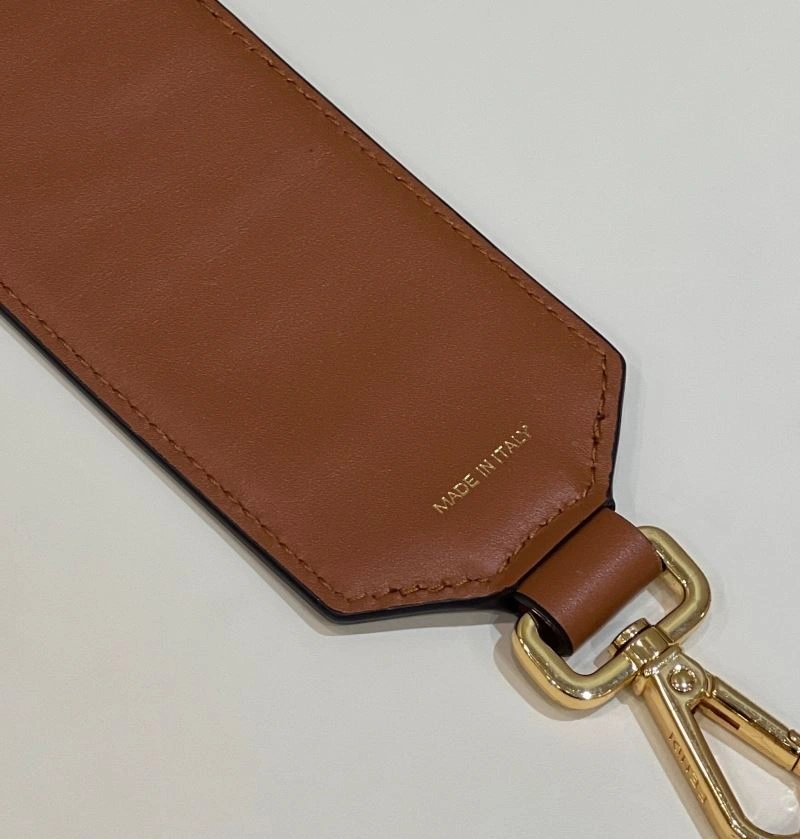 Casual Fendi Shoulder Straps 57344