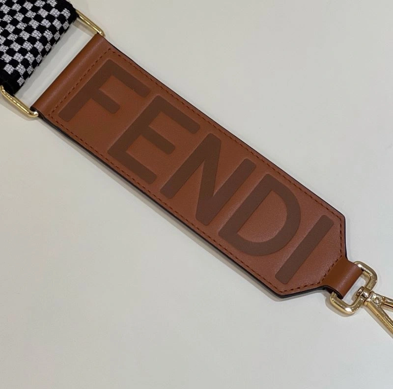 Casual Fendi Shoulder Straps 57344