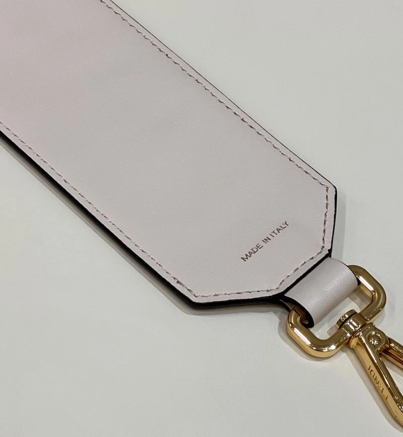 Cozy Fendi Shoulder Straps 57337