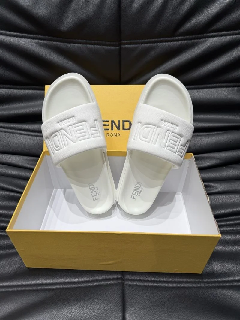 Sleek Fendi Slippers 23187