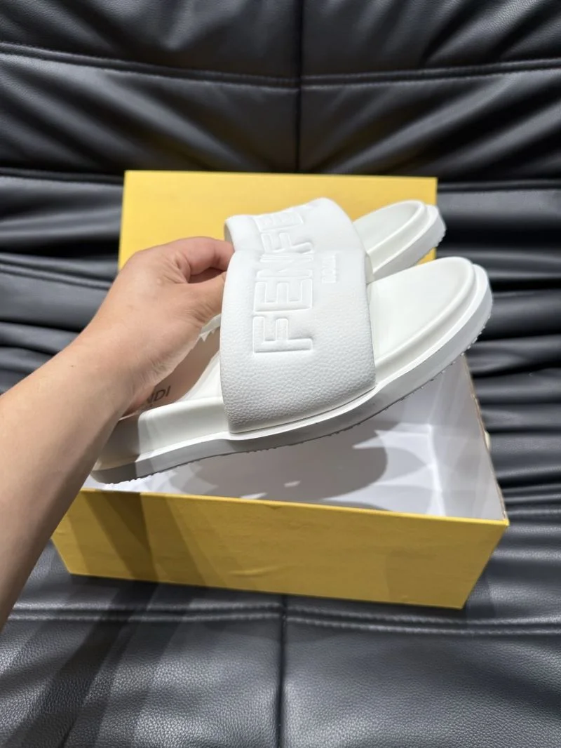 Sleek Fendi Slippers 23187
