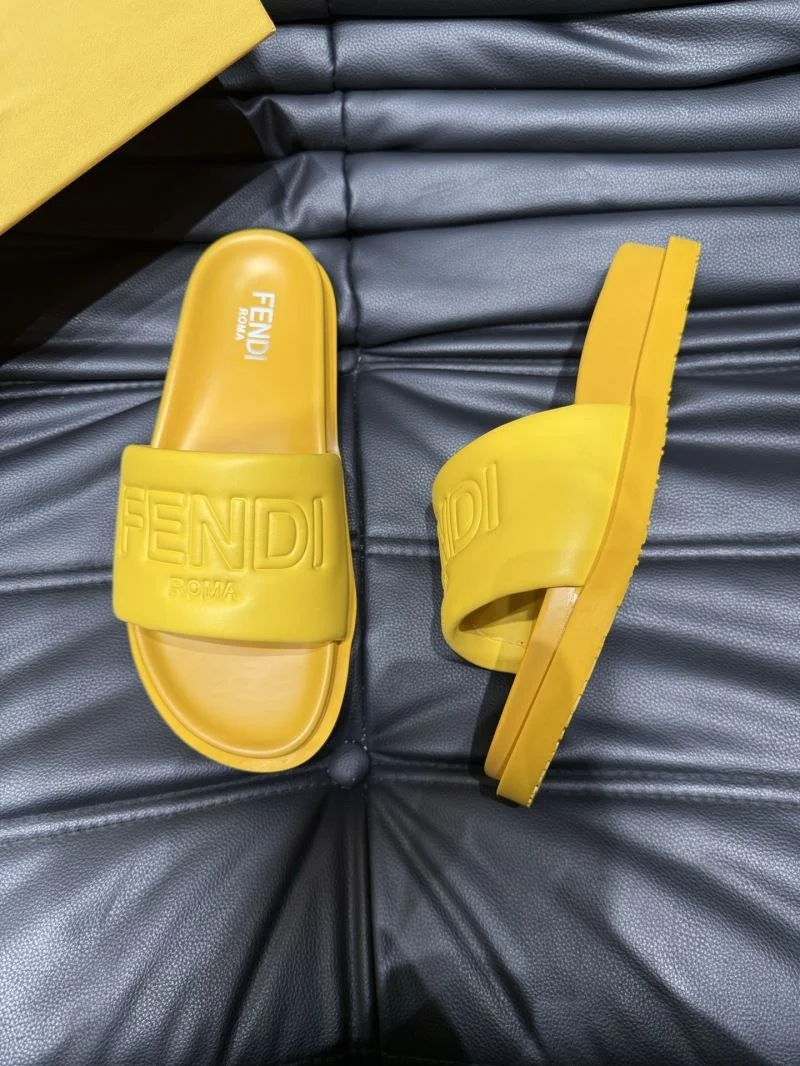 Fendi Slippers UrbanStyle 23191