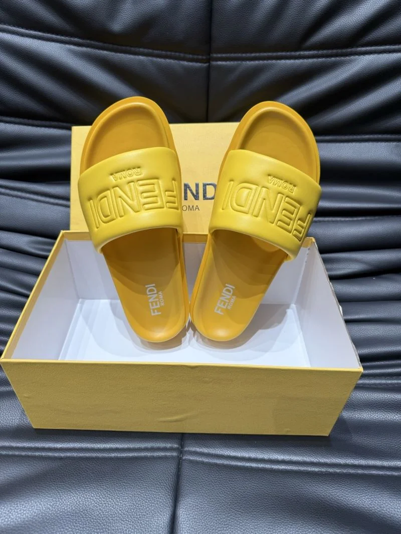 Fendi Slippers UrbanStyle 23191