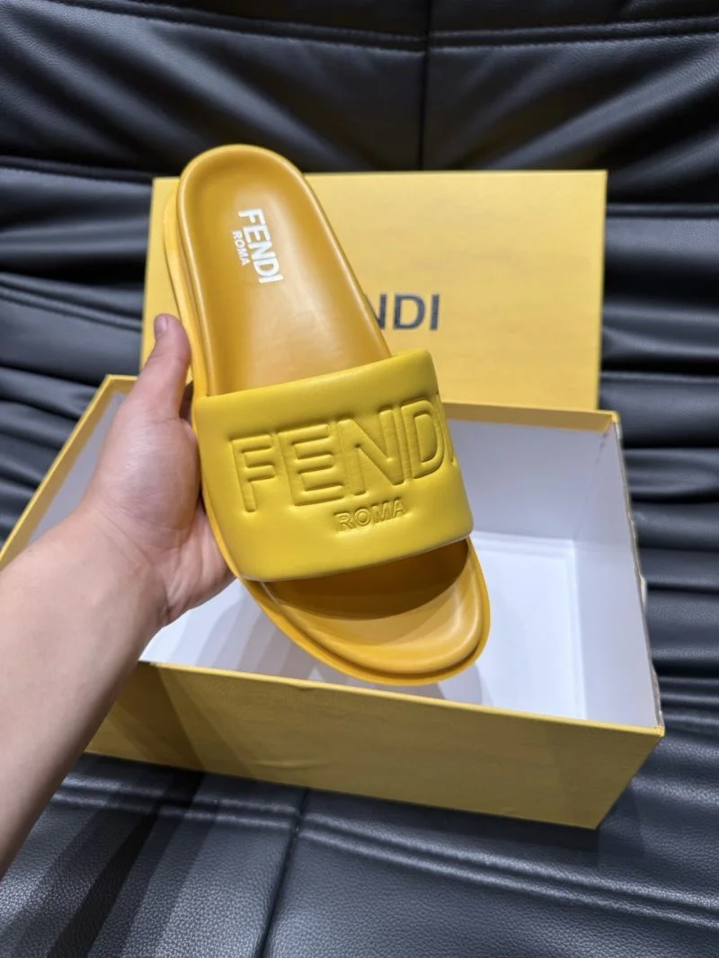 Fendi Slippers UrbanStyle 23191