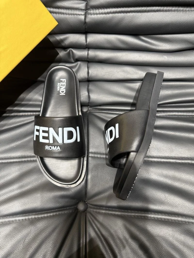 Fendi Slippers Bold 23183