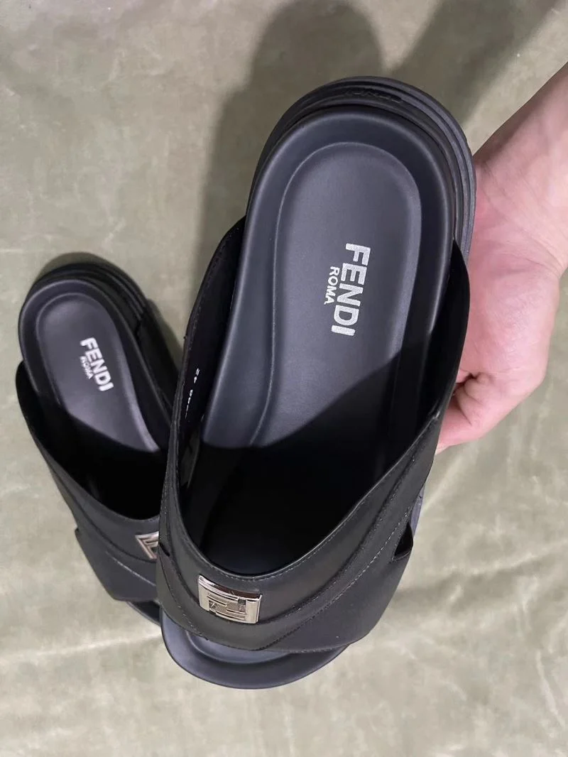 TechFriendly Fendi Slippers 23512