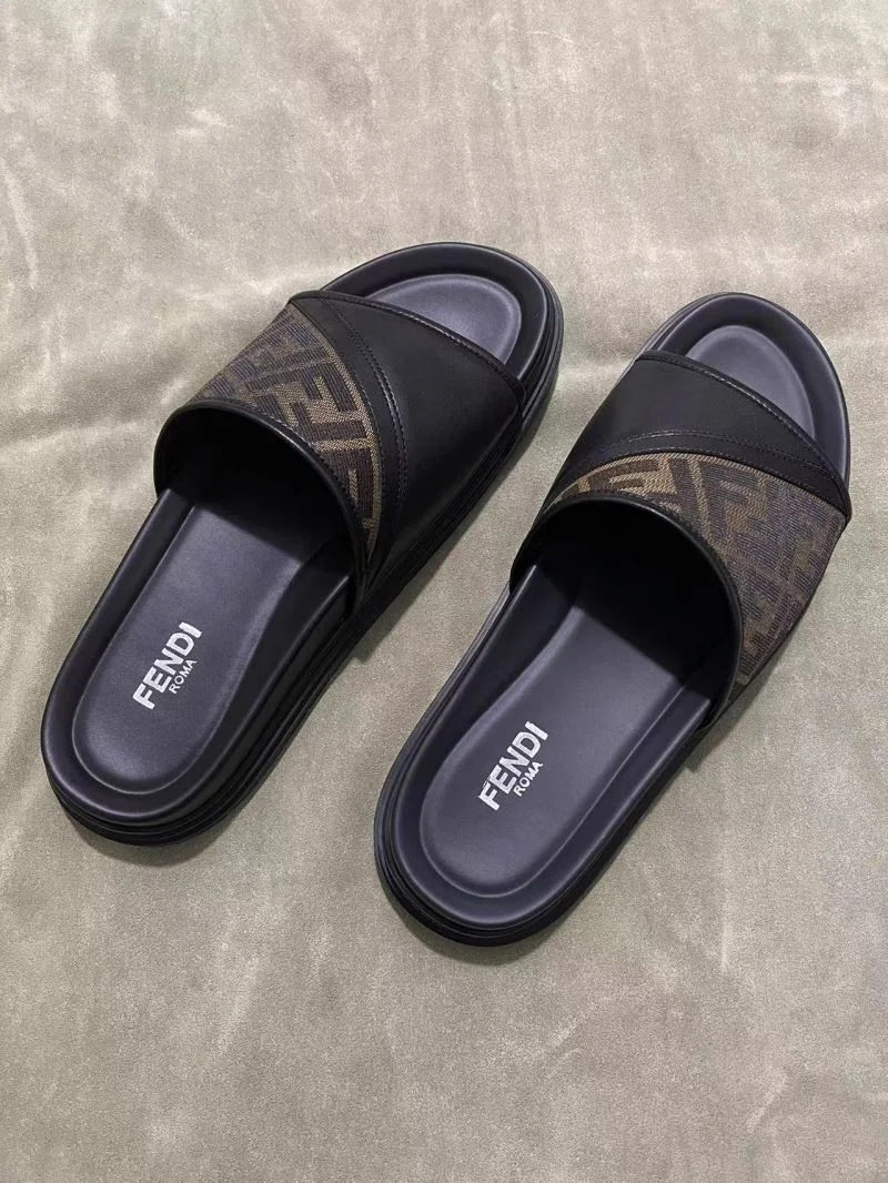Attractive Fendi Slippers 23509