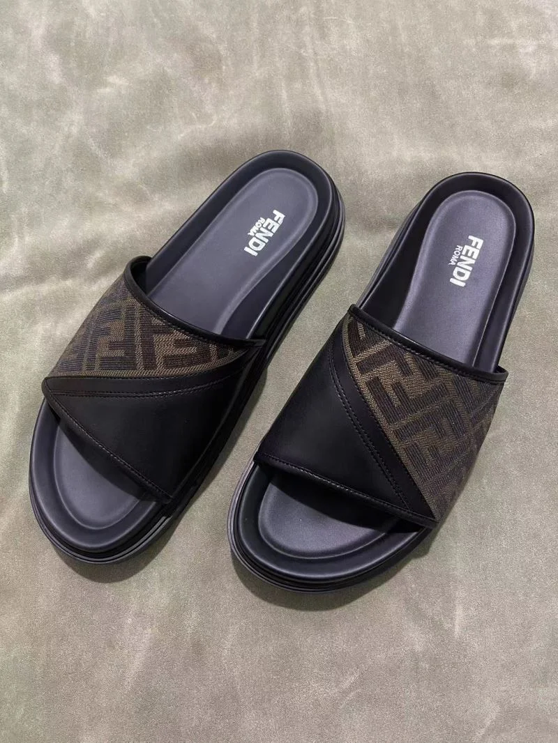 Attractive Fendi Slippers 23509