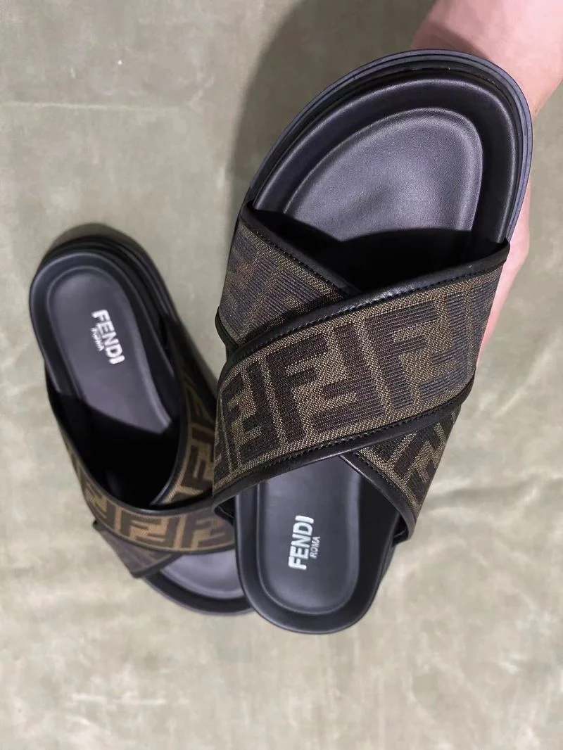Fendi Slippers Durable 23508