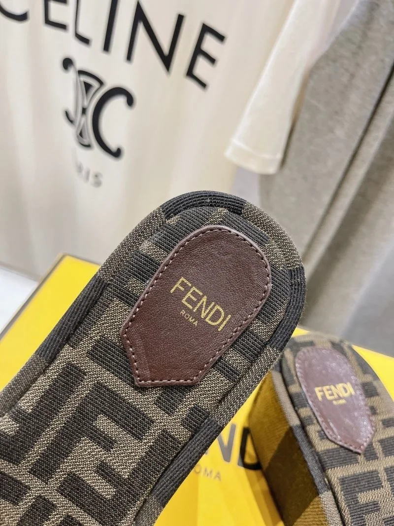 Breathable Fendi Slippers 23501