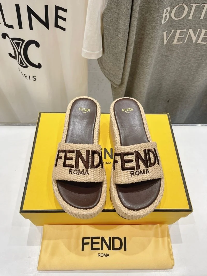 Comfortable Fendi Slippers 23494