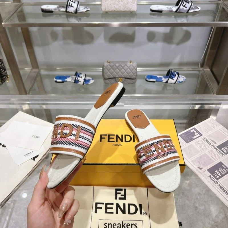 Fendi Slippers Comfortable 23388