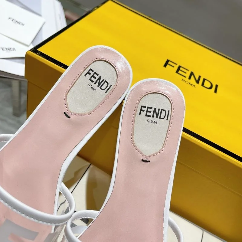 Fendi Slippers Comfortable 23369