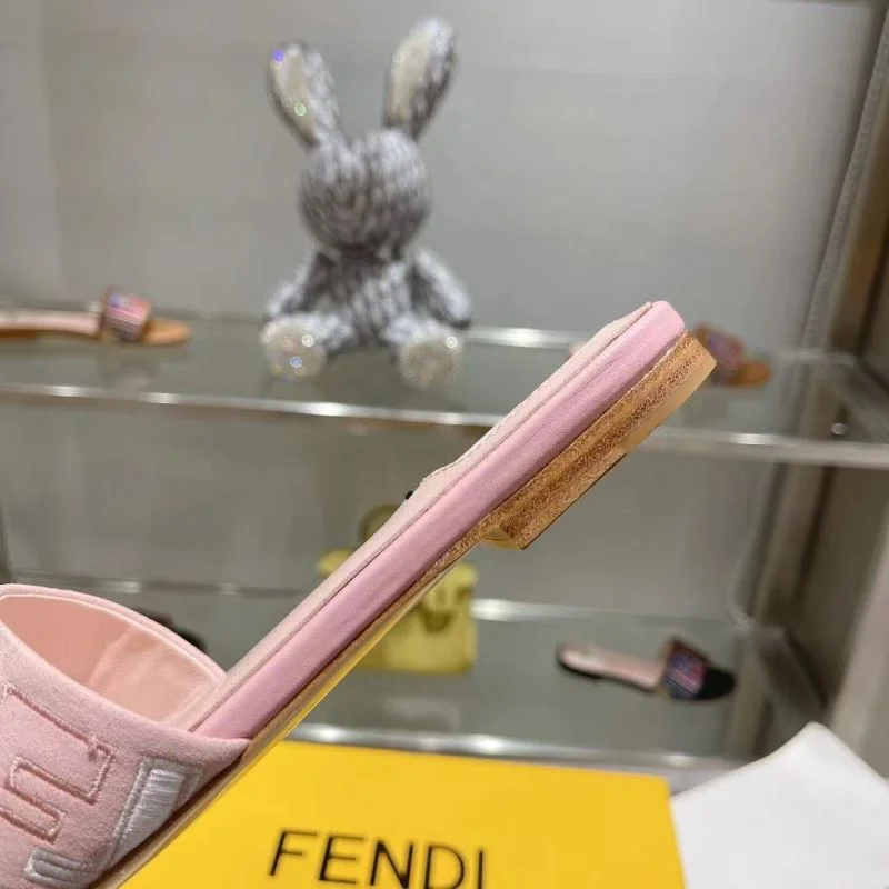 Fendi Slippers FlexibleFit 23367
