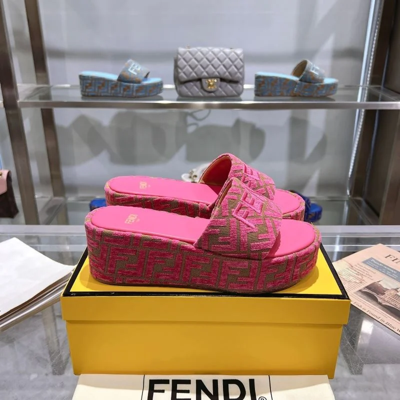 MoistureWicking Fendi Slippers 23386