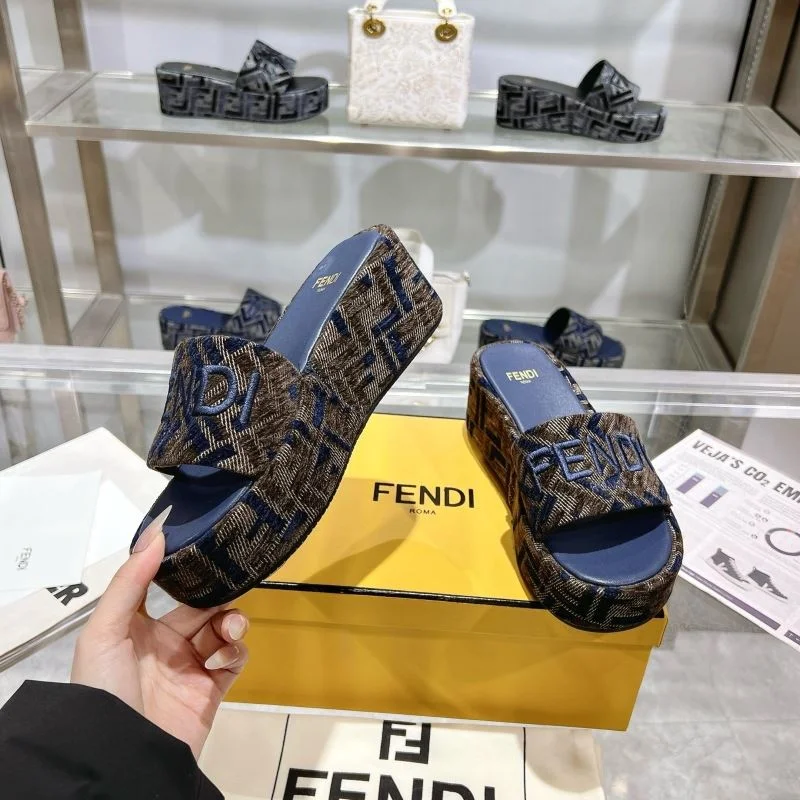 UrbanChic Fendi Slippers 23357