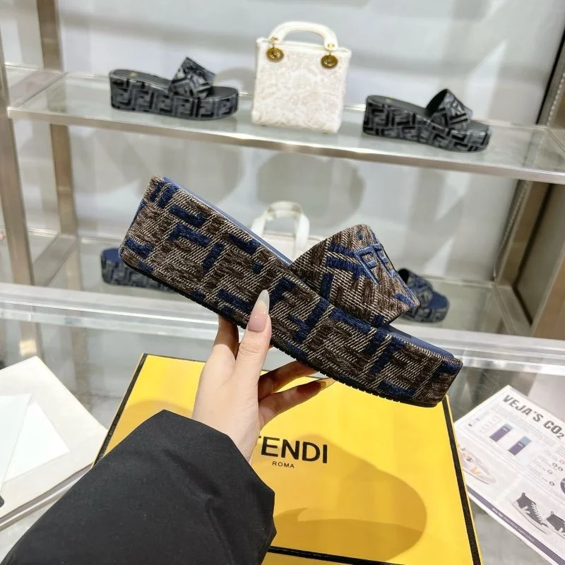 UrbanChic Fendi Slippers 23357