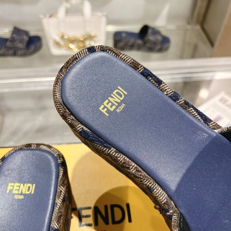 UrbanChic Fendi Slippers 23357