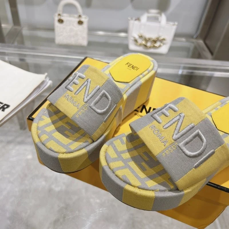 Fendi Slippers Tailored 23354