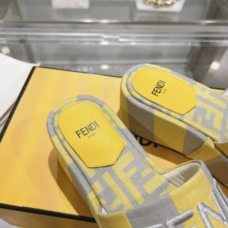 Fendi Slippers Tailored 23354