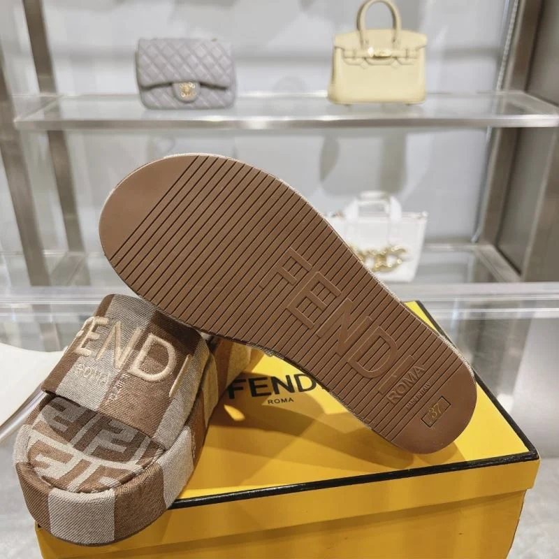 WrinkleFree Fendi Slippers 23364