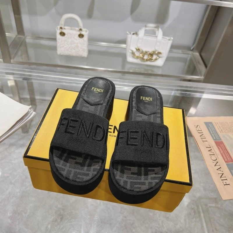 Sleek Fendi Slippers 23361