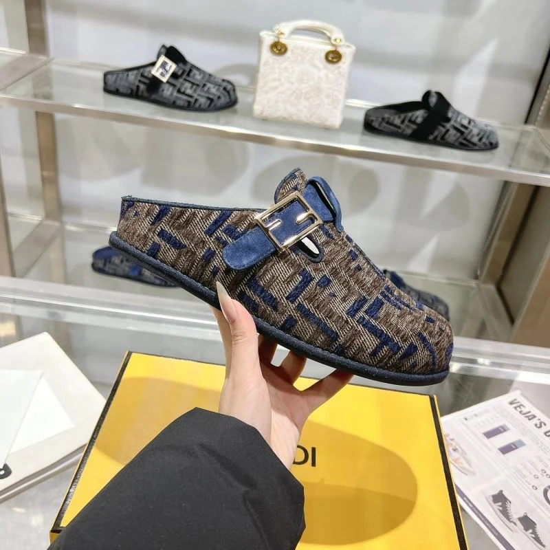 Fashionable Fendi Slippers 23346