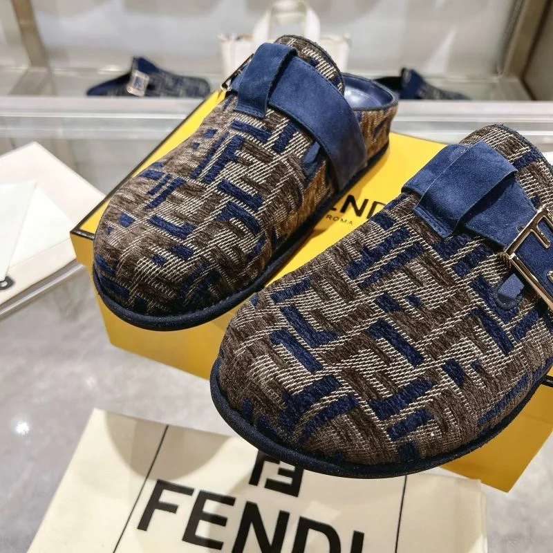 Fashionable Fendi Slippers 23346