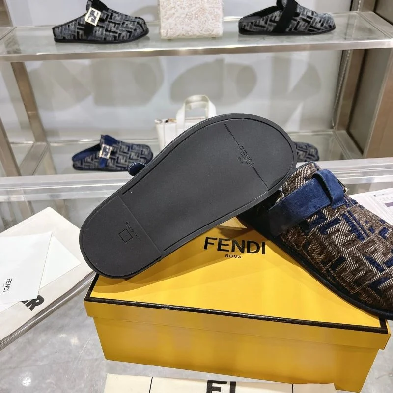 Fashionable Fendi Slippers 23346