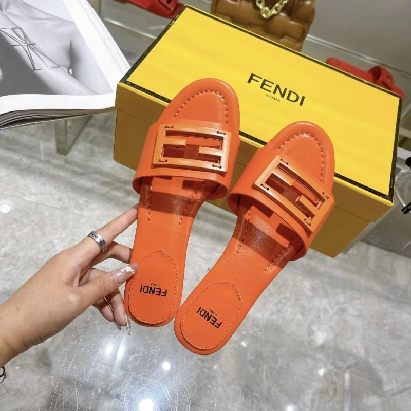 Timeless Fendi Slippers 23337