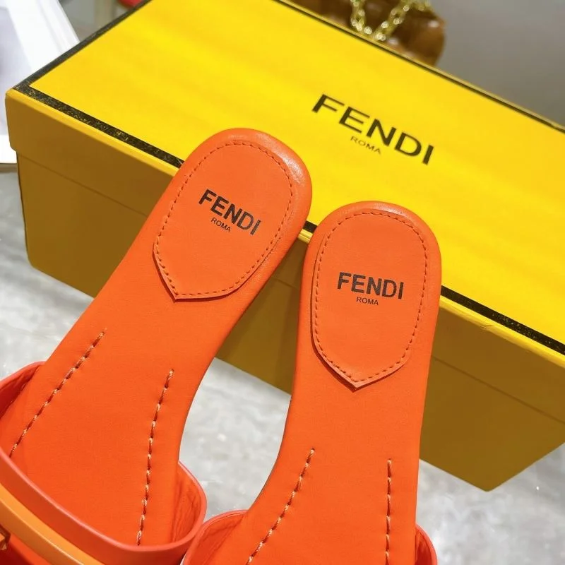 Timeless Fendi Slippers 23337