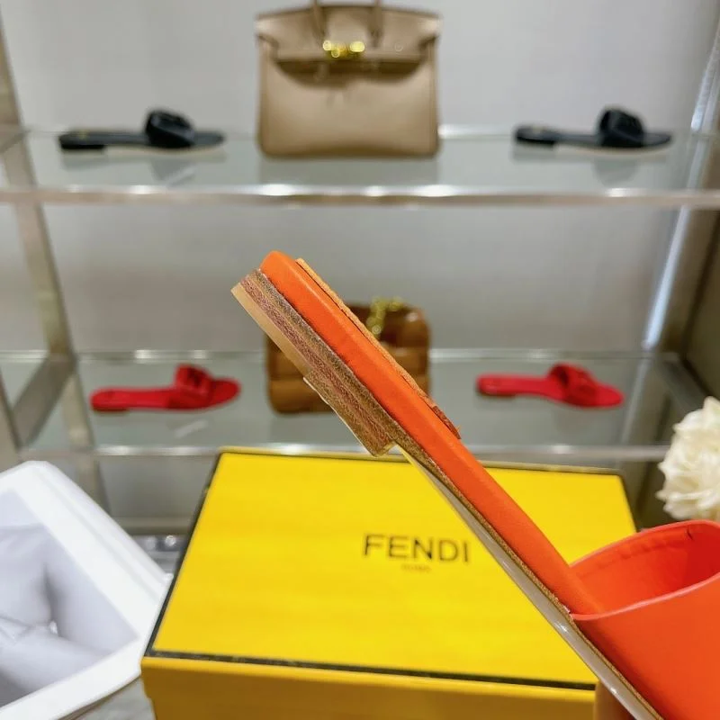 Timeless Fendi Slippers 23337