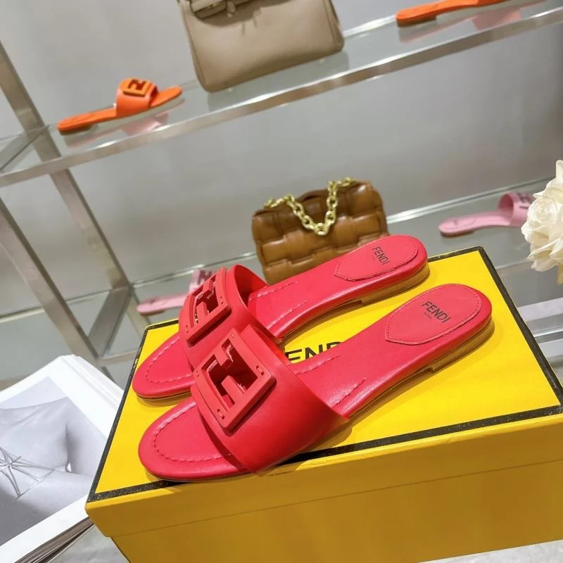 Trendsetting Fendi Slippers 23333
