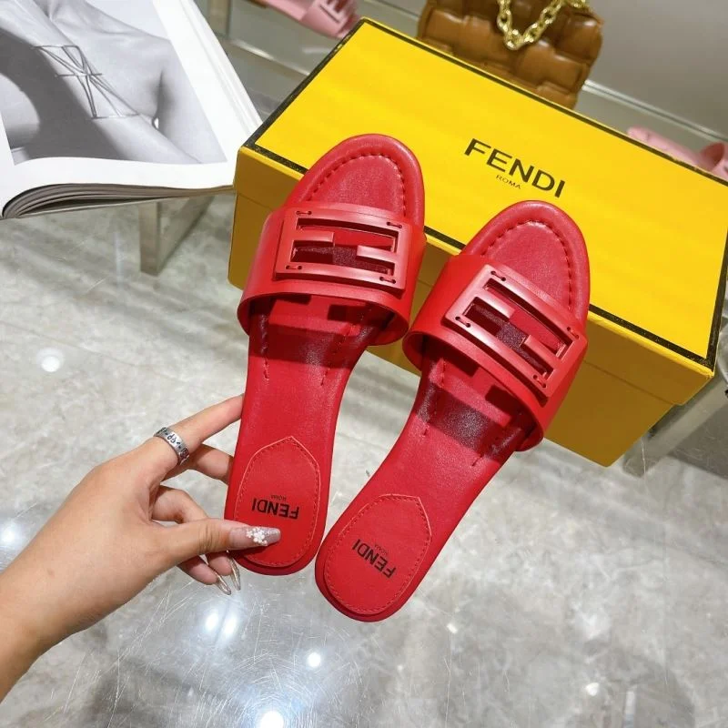 Trendsetting Fendi Slippers 23333