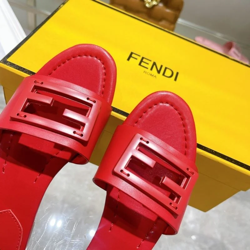 Trendsetting Fendi Slippers 23333