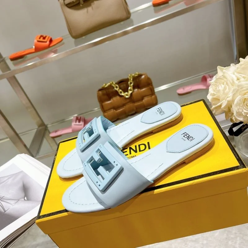 Cozy Fendi Slippers 23335