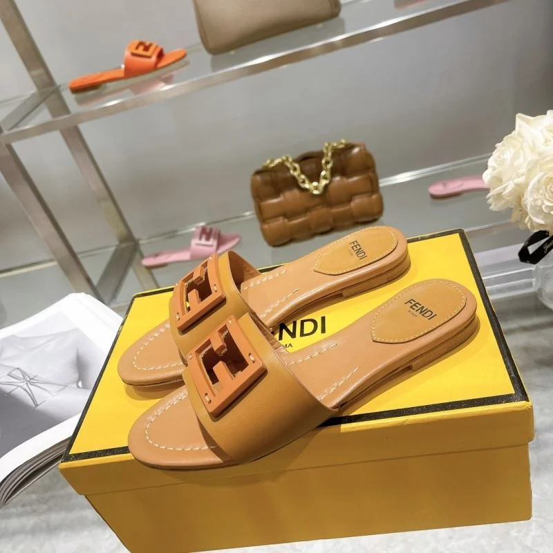 Fendi Slippers ComfortFit 23334