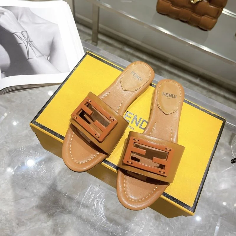 Fendi Slippers ComfortFit 23334