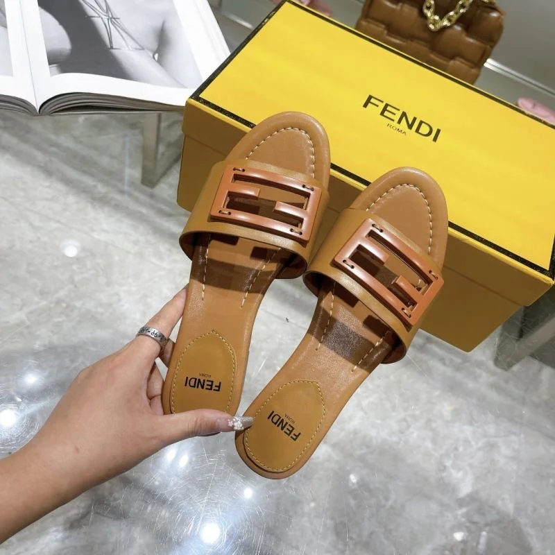 Fendi Slippers ComfortFit 23334