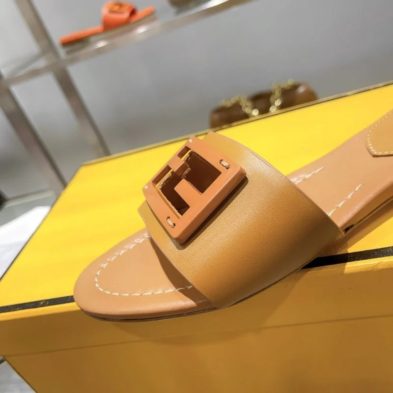 Fendi Slippers ComfortFit 23334