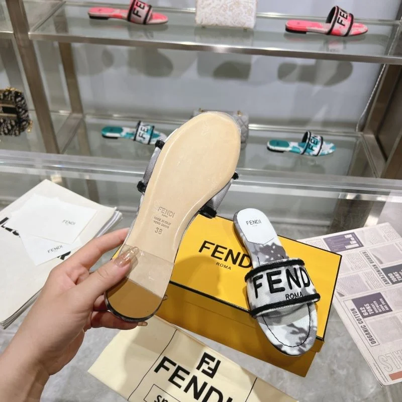Fendi Slippers FlexibleFit 23332