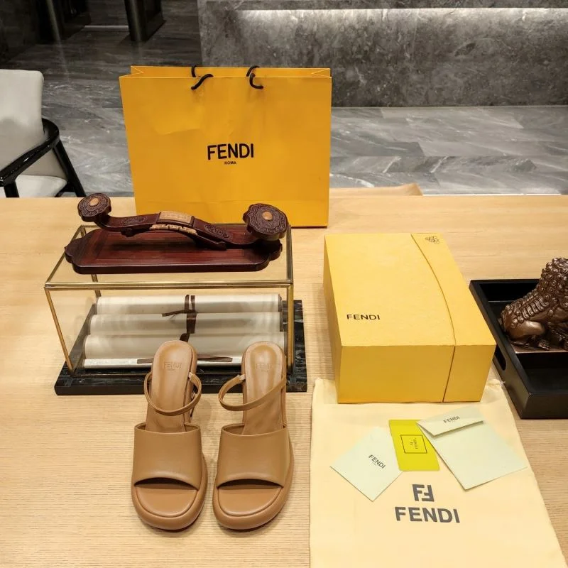 Fendi Slippers Upgraded 23325