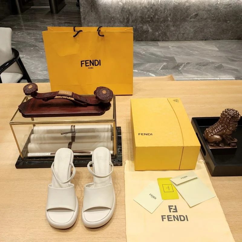 Fendi Slippers Casual 23318